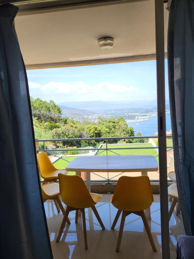 Vue Mer Et Esterel Sur La Baie De Cannes Lägenhet Théoule-sur-Mer Exteriör bild